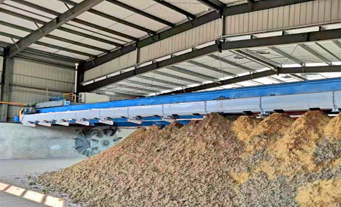 Rotary bridge compost tedder