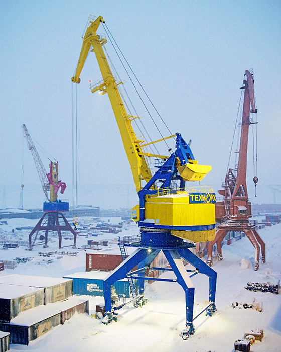 Portal transshipment crane “Kirovets” 

20/32-30/20-10,5К-А5, У1