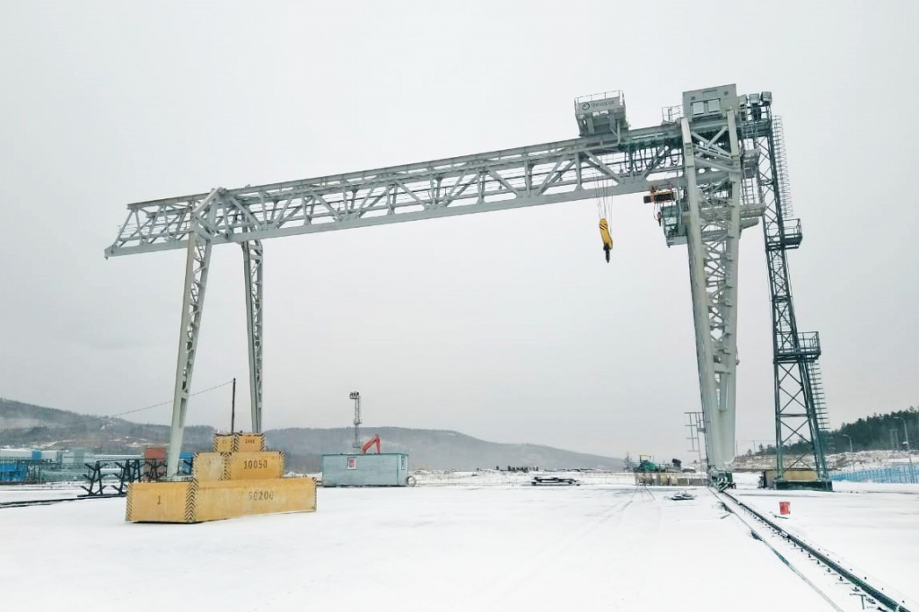 Gantry crane up to minus 50